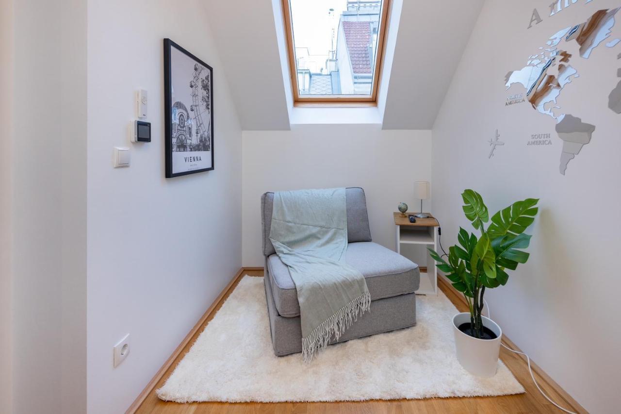 Rooftop Cozy Apartment Near Innerstadt With Ac Bécs Kültér fotó